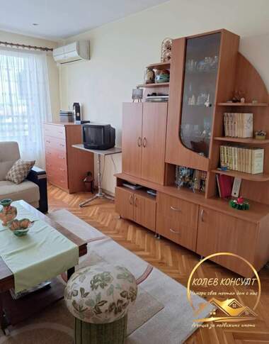 Продажба - Апартамент в Дружба 1,  Хасково