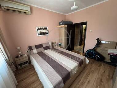 For sale - Apartment in Kiuchuk Parij,  Plovdiv