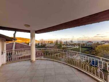 For sale - House in Vinica,  Varna