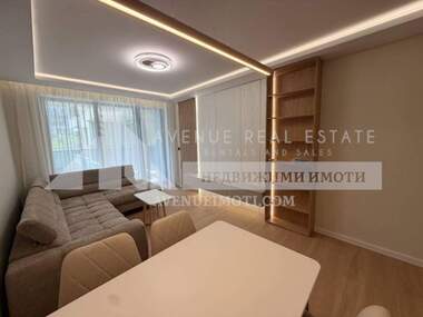 Продажба - Апартамент в Кючук Париж,  Пловдив