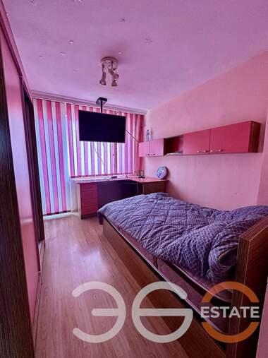 For sale - Apartment in Liatno kino Trakia,  Varna