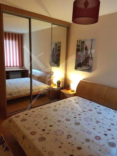 Închiriere - Apartament în Okrăjna bolnița - Generali,  Varna