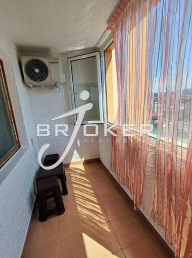 Închiriere - Apartament în Văzrojdenți,  Kărdjali