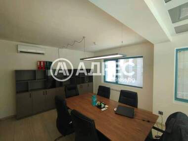 For rent - Office in Manastirski livadi-Iztok,  Sofia