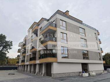 For sale - Apartment in Mladezhki halm,  Plovdiv