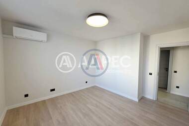 Vânzare - Apartament în Levski,  Varna