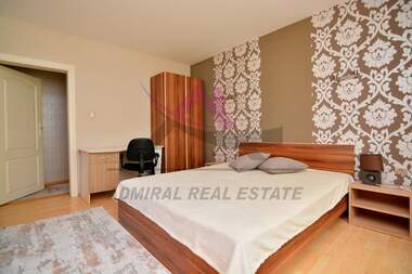 For rent - Floor of a house in Briz,  Varna