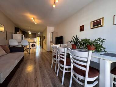 Închiriere - Apartament în Țentăr,  Burgas