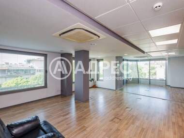 Kira - Ofis olarak Obshtinata,  Varna
