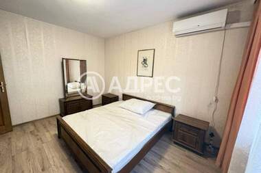 Închiriere - Apartament în Neptun,  Varna