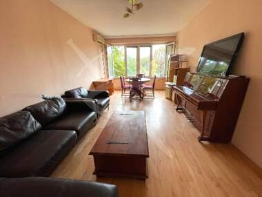 For sale - Apartment in Iujen,  Plovdiv