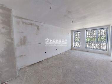 Vânzare - Apartament în Kărșiaka,  Plovdiv