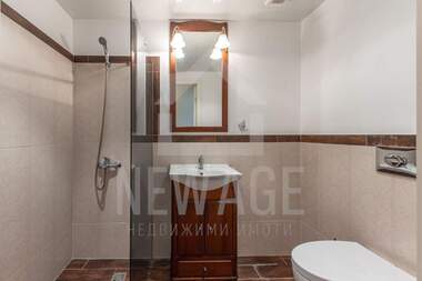Vânzare - Apartament în Center,  Varna