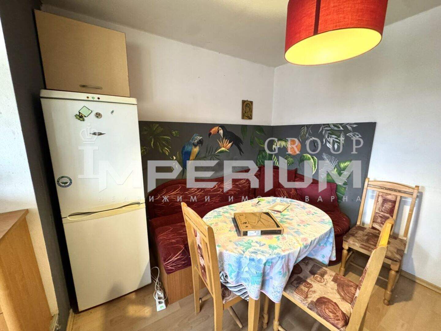 Тристаен Апартамент в Централна поща, Варна – снимка 3