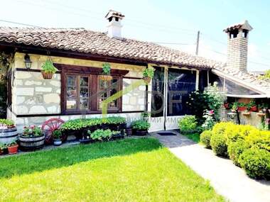 Vânzare - Casă în Pceelnik,  Varna