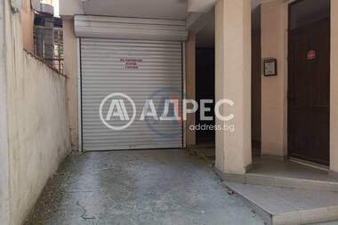Продажба - Паркомясто в Център,  Варна