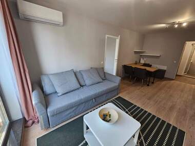 Miete - Wohnung in Mladejki halm,  Plowdiw