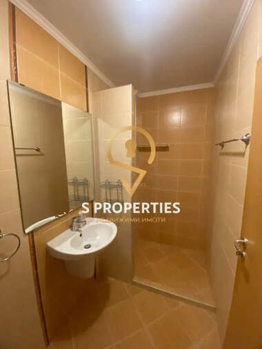Vânzare - Apartament în Elena,  Haskovo