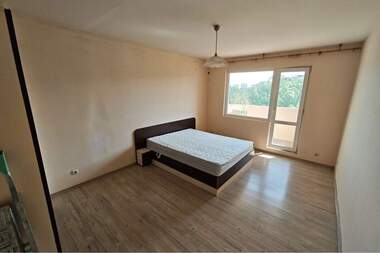 For rent - Apartment in Centralen iujen raion,  Ruse
