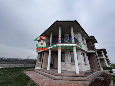 Verkauf - Haus in Pomorie,  Burgas