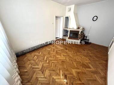 For sale - Apartment in Center,  Razgrad