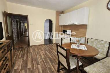 Închiriere - Apartament în Neptun,  Varna