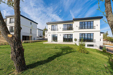 For sale - House in Simeonovo,  Sofia
