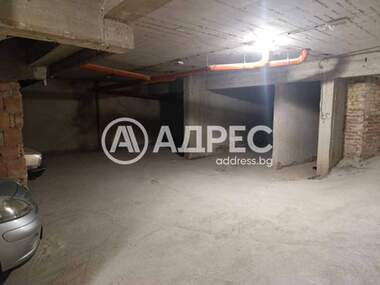Продажба - Паркомясто в Център,  Варна