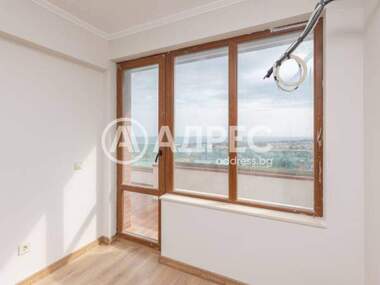 Vânzare - Apartament în Vinița,  Varna