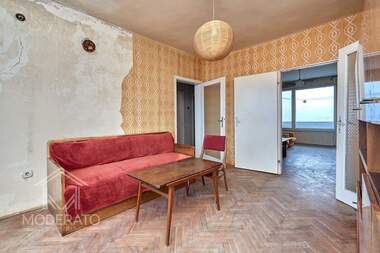 Vânzare - Apartament în Văzrajdane,  Burgas