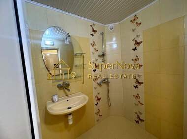 Închiriere - Apartament în Voevodski,  Haskovo