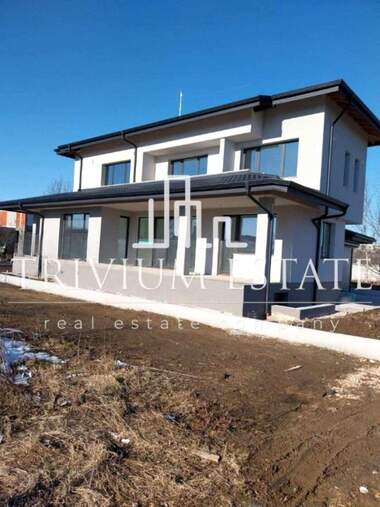 Продажба - Къща в Остромила,  Пловдив