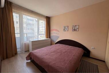 Închiriere - Apartament în Pobeda,  Varna
