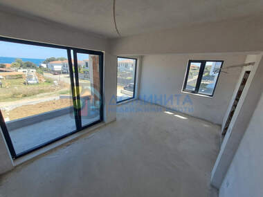 For sale - House in Lozenec,  Iambol