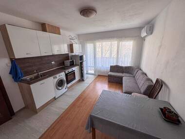Miete - Wohnung in Izgrew,  Burgas