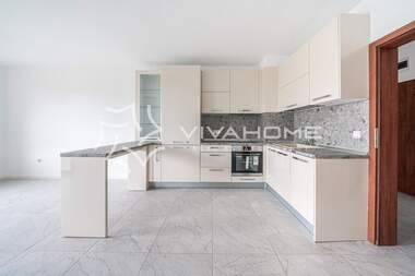 Продажба - Апартамент в Траката,  Варна