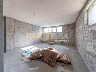 For sale - Office in Vazrajdane 2,  Varna