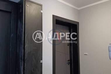 Продажба - Апартамент в Колхозен пазар,  Варна