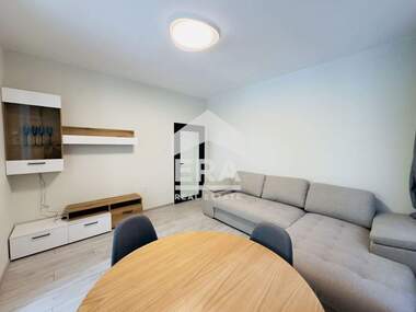 Închiriere - Apartament în Dărvenița,  Sofia