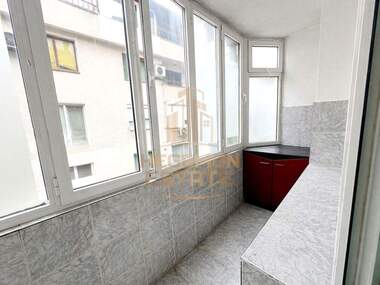 Vânzare - Apartament în Kolhozen pazar,  Varna