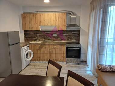 For rent - Apartment in Kolhozen pazar,  Varna