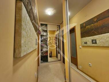 Kira - Apartman olarak Oborishte,  Sofia