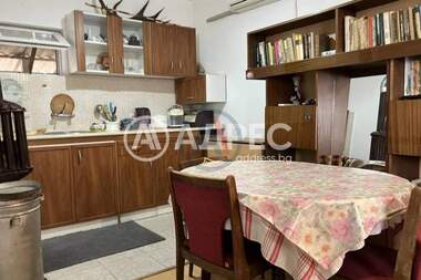 For sale - Apartment in Dolno Ezerovo,  Burgas