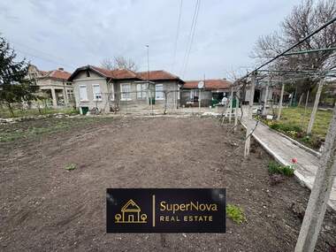 Продажба - Къща в Узунджово,  Хасково