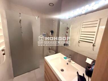 Vânzare - Apartament în Center,  Plovdiv