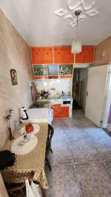 Vânzare - Apartament în Karnobat,  Burgas