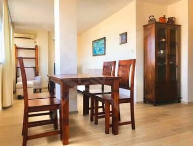 Închiriere - Apartament în Văzrajdane,  Burgas