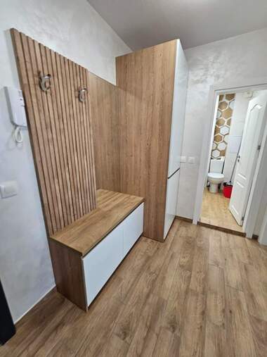 Închiriere - Apartament în Mladejki hălm,  Plovdiv