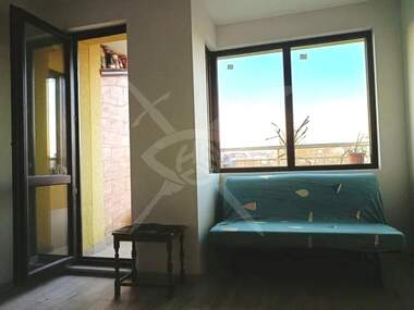 Închiriere - Apartament în Kolhozen pazar,  Varna