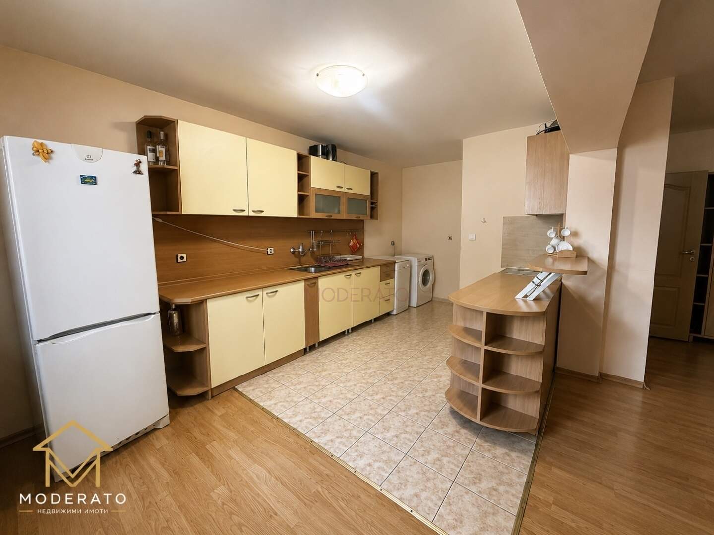 Тристаен Апартамент в Център, Бургас – снимка 2